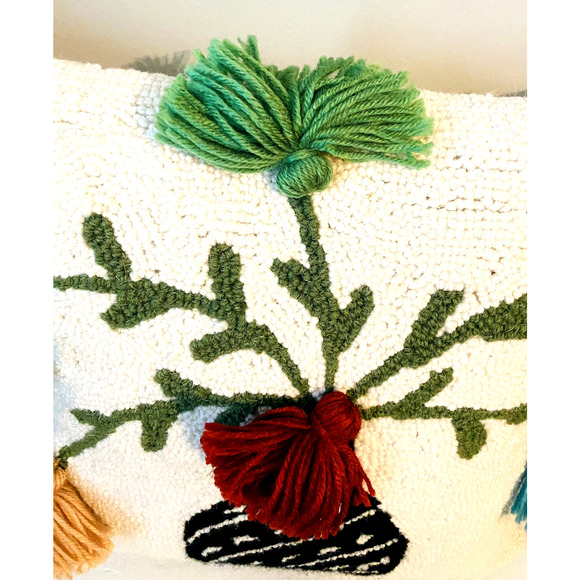 New with Tags Peking Handicraft Hook Pillow 15" x 15" Floral Vase Design - Picture 2 of 9